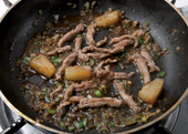 How to Make Perfect Ramyeonweolnamssamtwigim: Traditional Korean Recipe with Nutrition Facts 3 Cooking step 1