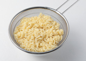 Unlock the Secret of Yujasaelreodeuramyeon: Authentic Flavors from South Korea's MFDS Data 3 Cooking step 1