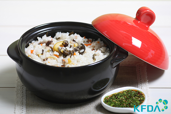 Jeonbokyeongyangbapgwa Buchuyangnyeomjang Recipe: Everything You Need to Know About This Iconic Korean Dish 2 Main dish