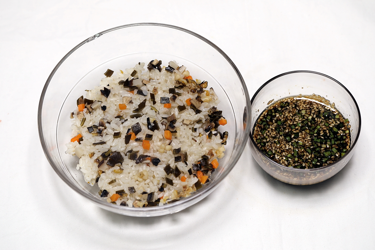 Jeonbokyeongyangbapgwa Buchuyangnyeomjang Recipe: Everything You Need to Know About This Iconic Korean Dish 5 Final serving