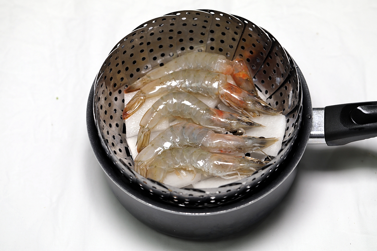 How to Make Perfect Mudaehamuchim: Traditional Korean Recipe with Nutrition Facts 3 Cooking step 2